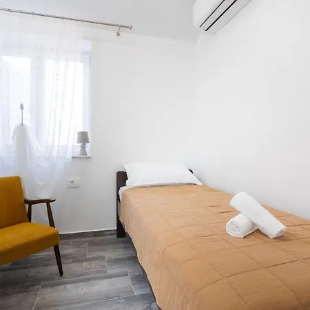 Marina Apartment *