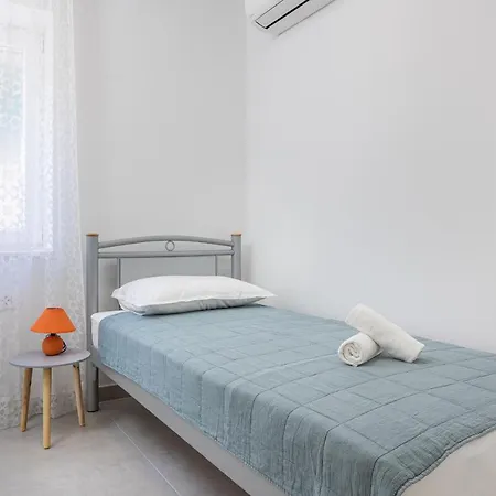 Apartment Marina