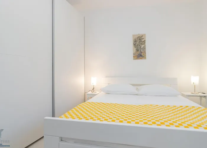 Apartament Marina