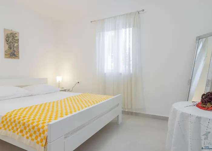 Apartament Marina