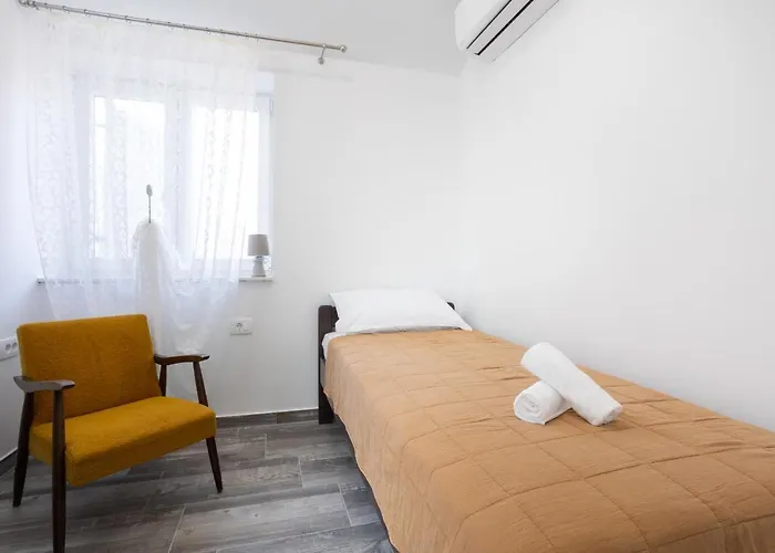 Marina Apartament *