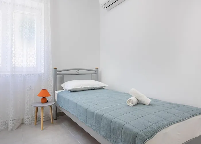 Apartament Marina
