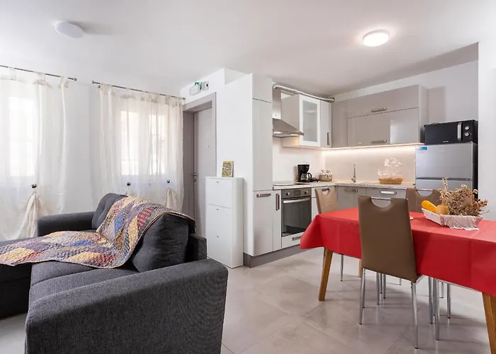 Apartament Marina
